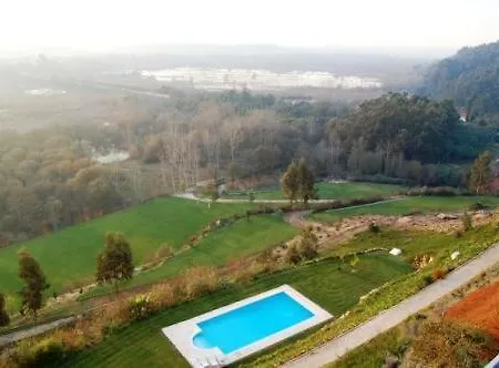 Quinta Do Louredo מלון 4*