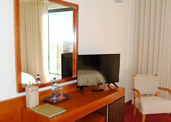 Quinta Do Louredo 4*