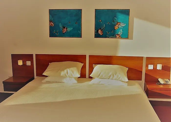 Отель Quinta Do Louredo